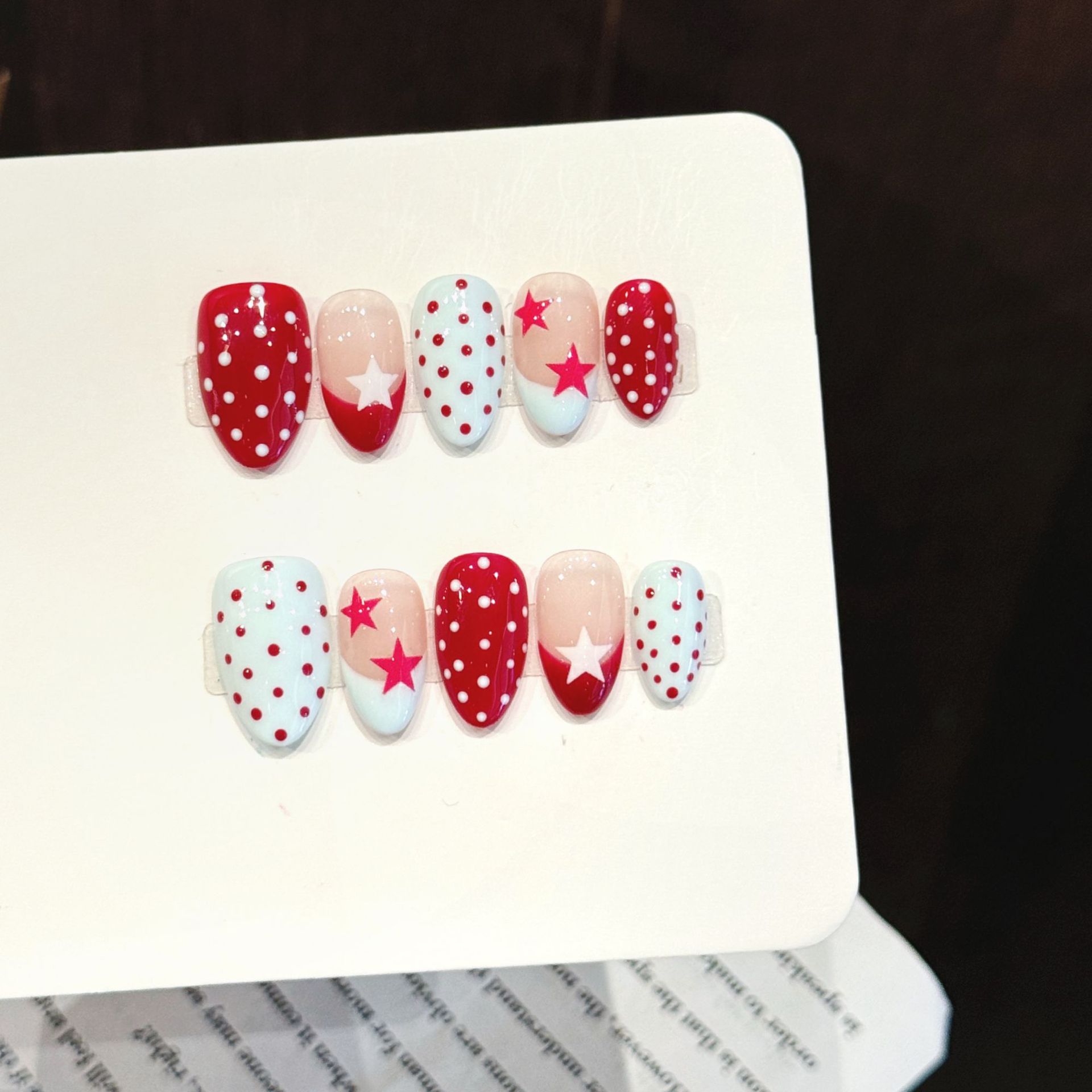Resin Art Liquid - เล็บปลอมแบบกดติดลายดาวห้าแฉกสไตล์ Y2K จำนวน 10 ชิ้น ทำมือ