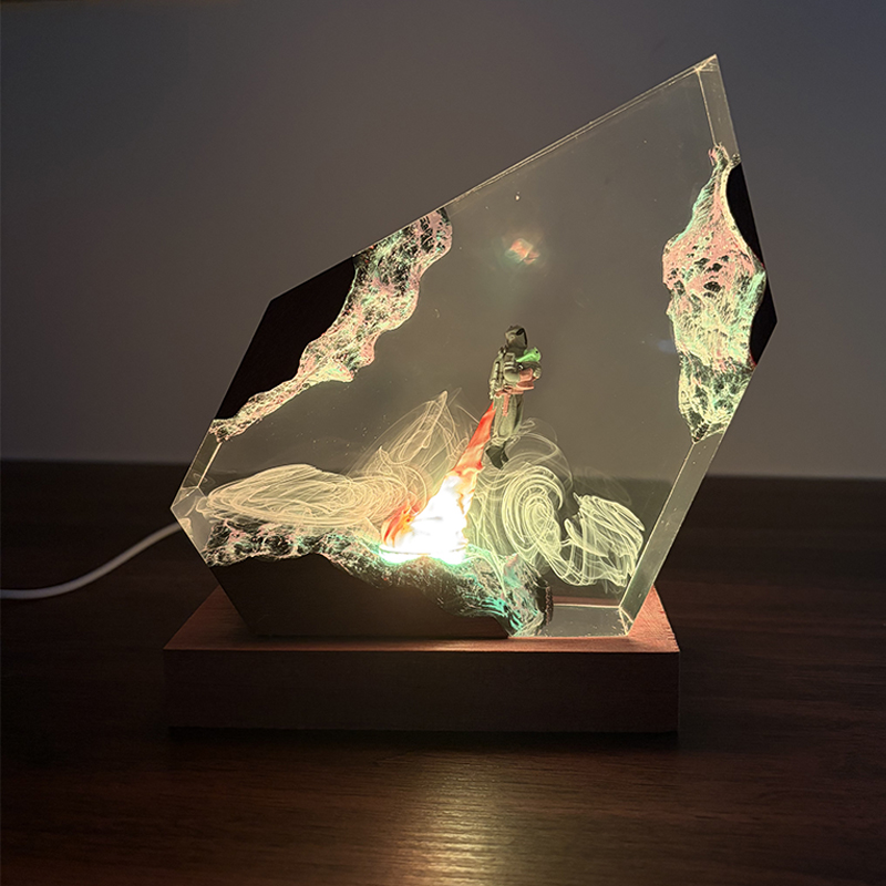 Resin Art Decor - โคมไฟตั้งโต๊ะเรซิ่นรูปทรงอนิเมะไซไฟ งานศิลปะสร้างสรรค์ ตกแต่งบ้าน ไฟกลางคืน 7 สี